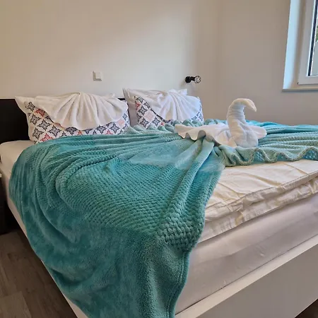 Semesterbostad Haus Riehe